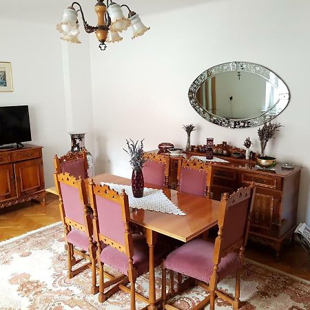 Casa Bunicilor Villa Colonia Sase Martie Exteriör bild