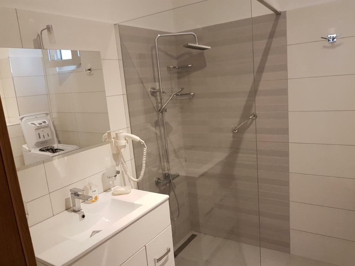 Casa Bunicilor Villa Colonia Sase Martie Exteriör bild